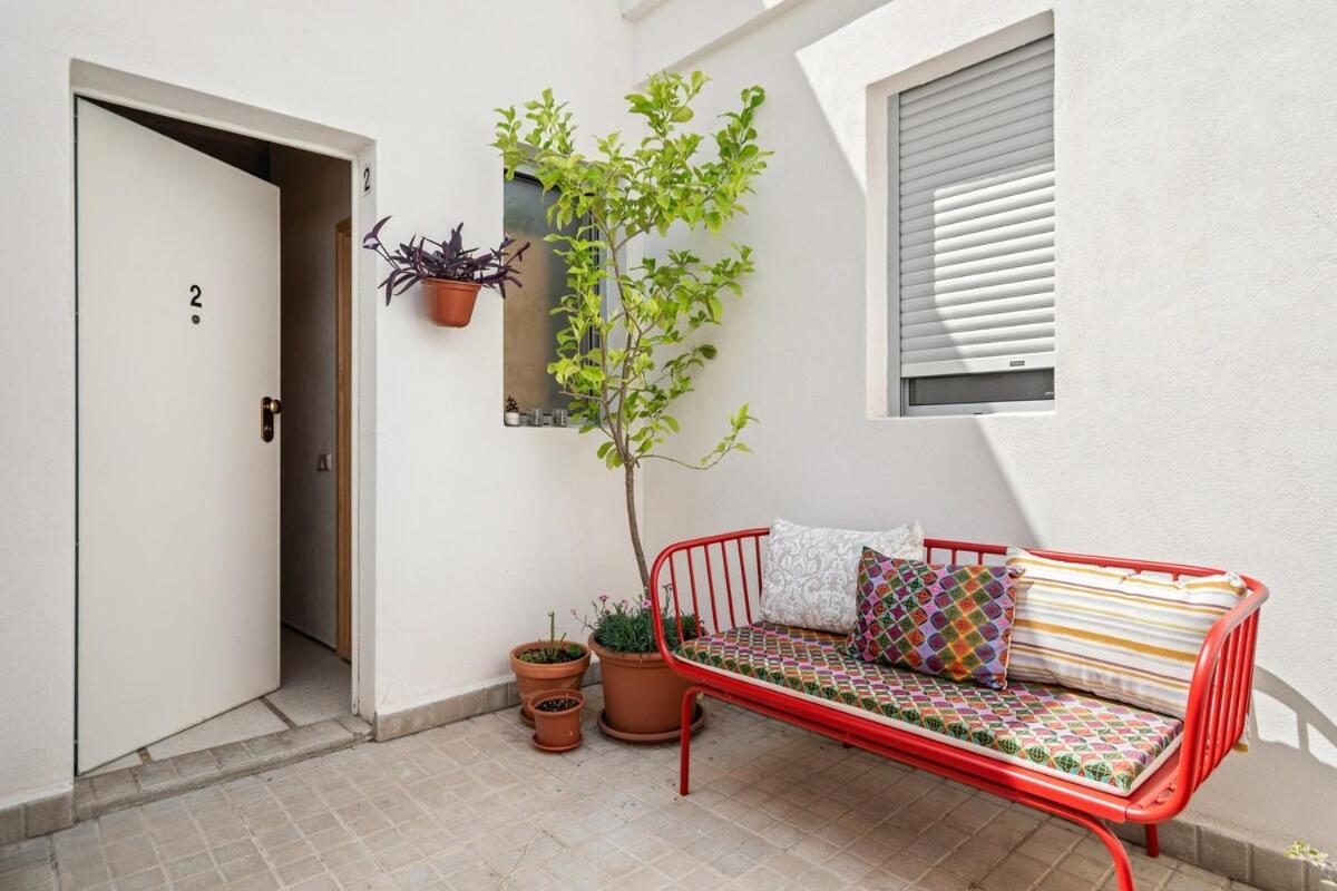 Cosy Flat With Good Connections - Luis Ruiz 2 *